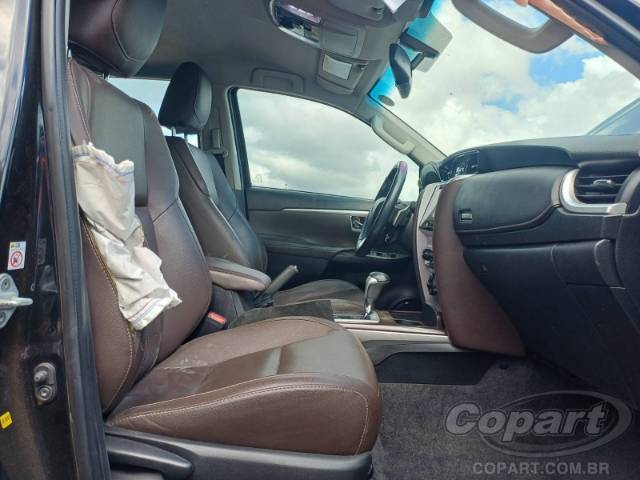 2017 TOYOTA HILUX SW4 