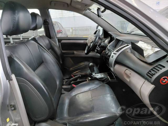 2017 MITSUBISHI PAJERO 