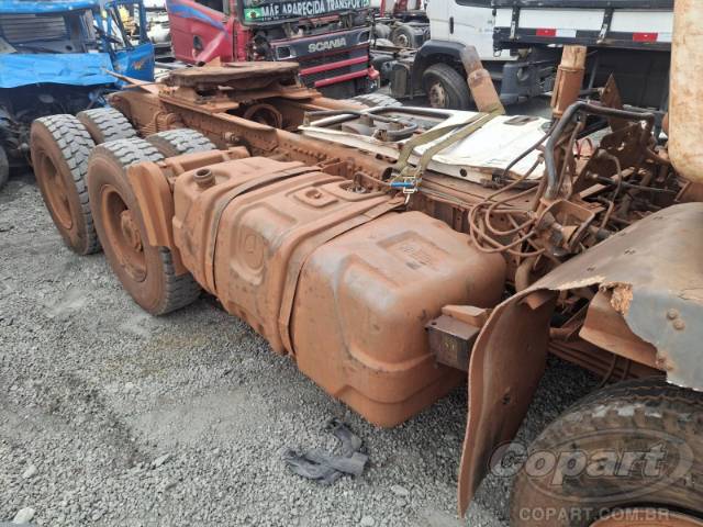 2014 MERCEDES BENZ AXOR 