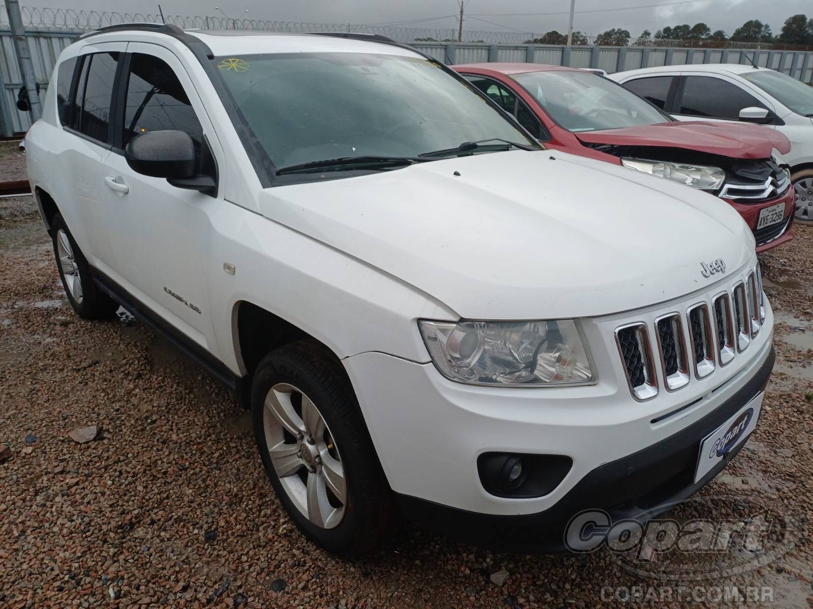 Veículo Fiat Compass Jeep Compass 2.0 16V Dual VVT 2013 em leilão