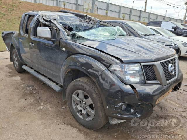 2015 NISSAN FRONTIER CD 