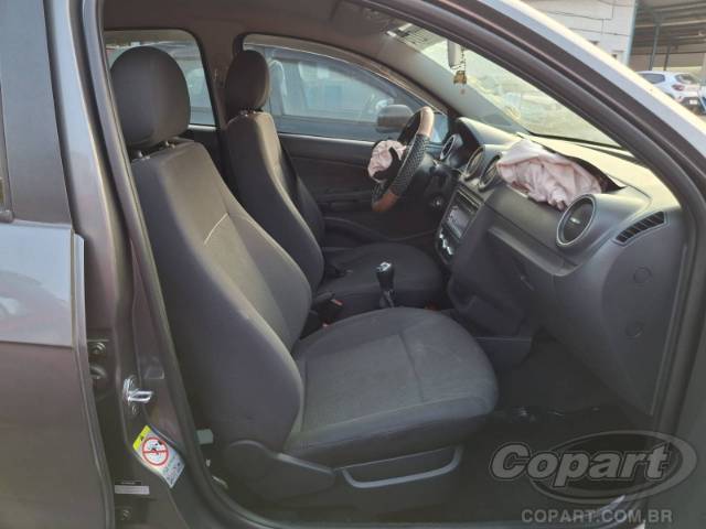 2013 VOLKSWAGEN GOL 