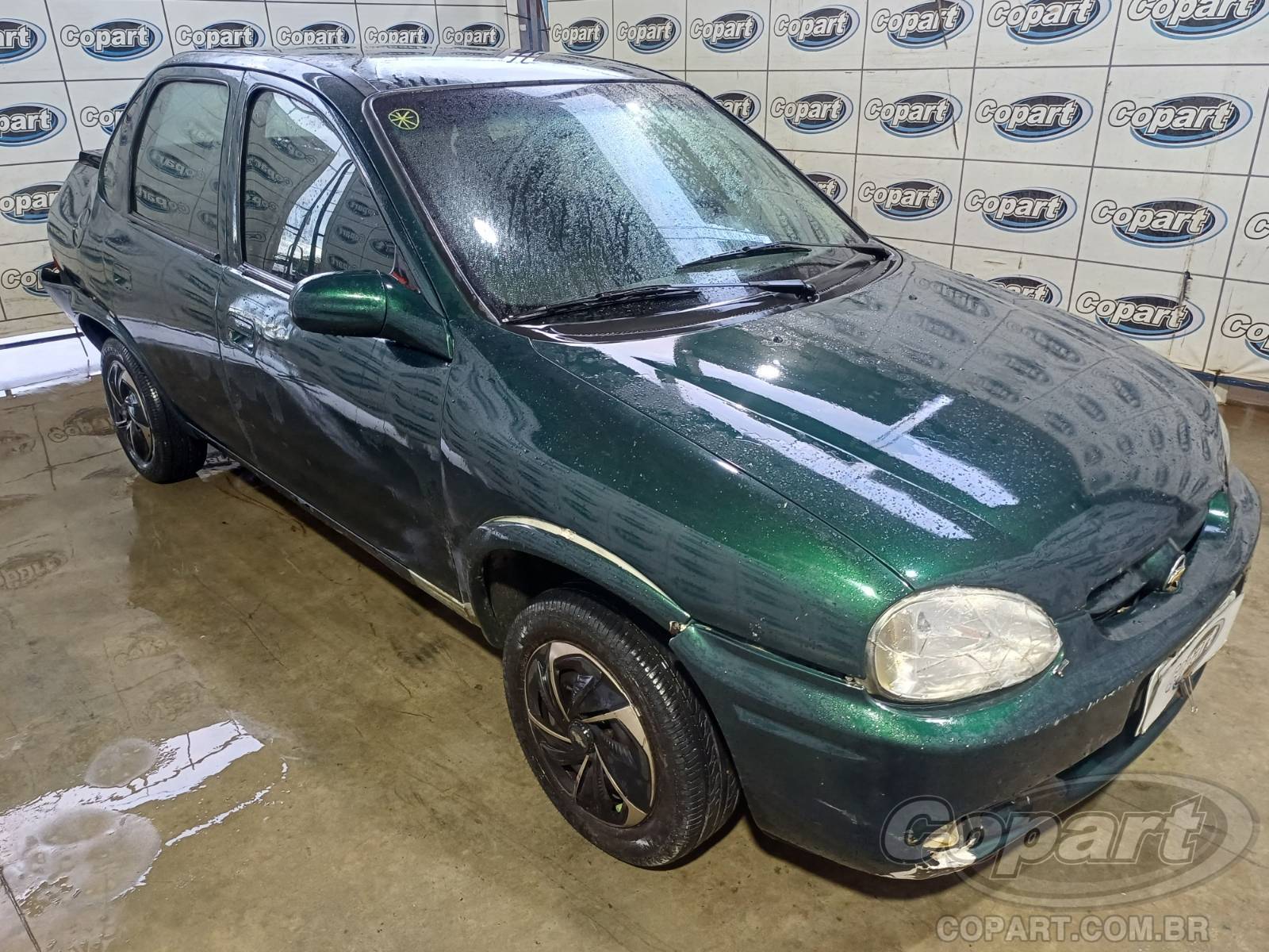 Veículo GM - Chevrolet Corsa Chevrolet Corsa Sedan Wind 1.0 MPFI 2000 Colisão Média Monta 2000 em leilão