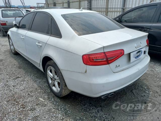 2014 AUDI A4 