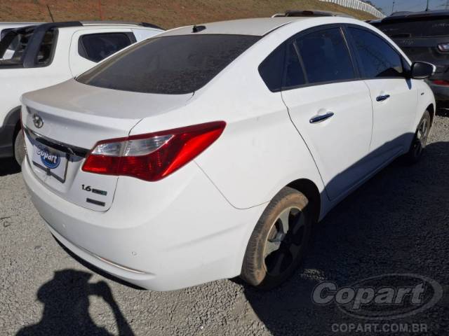2015 HYUNDAI HB20S 