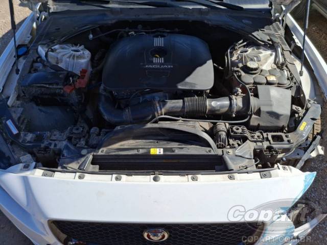 2017 JAGUAR XE 