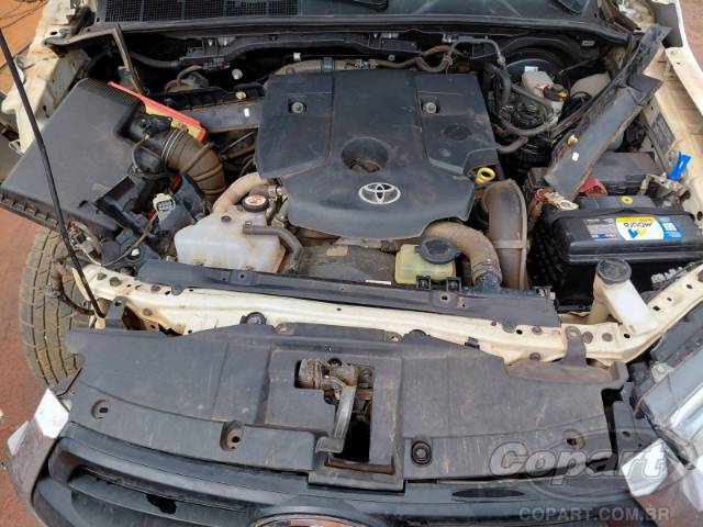 2019 TOYOTA HILUX CD 