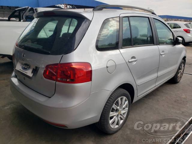 2011 VOLKSWAGEN SPACEFOX 