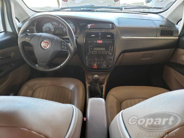 2013 FIAT LINEA 