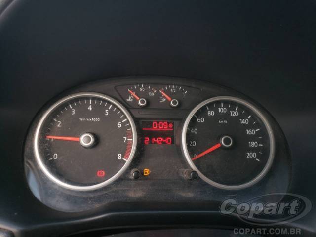 2012 VOLKSWAGEN VOYAGE 