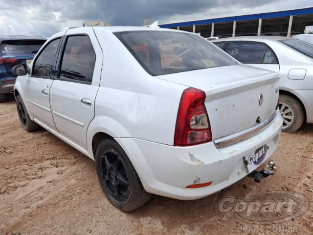 2011 RENAULT LOGAN 