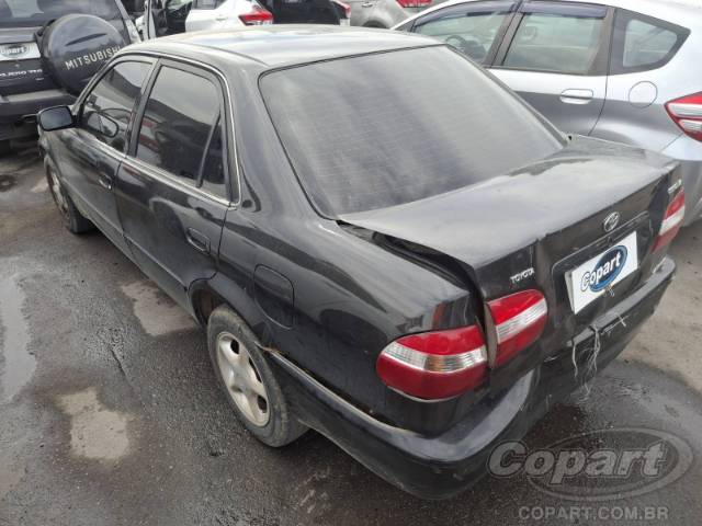 2001 TOYOTA COROLLA 