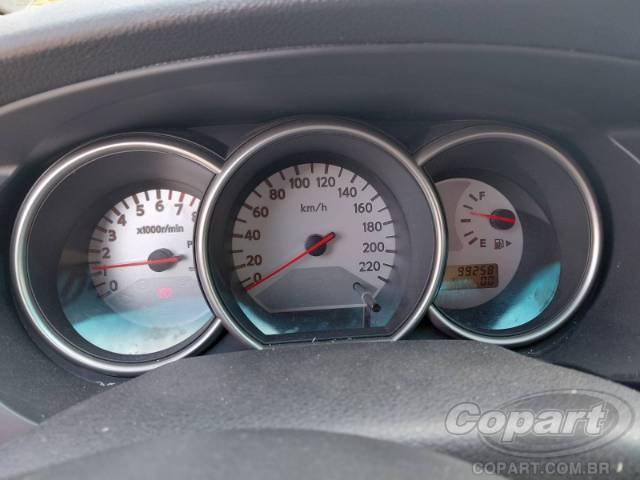 2014 NISSAN LIVINA 