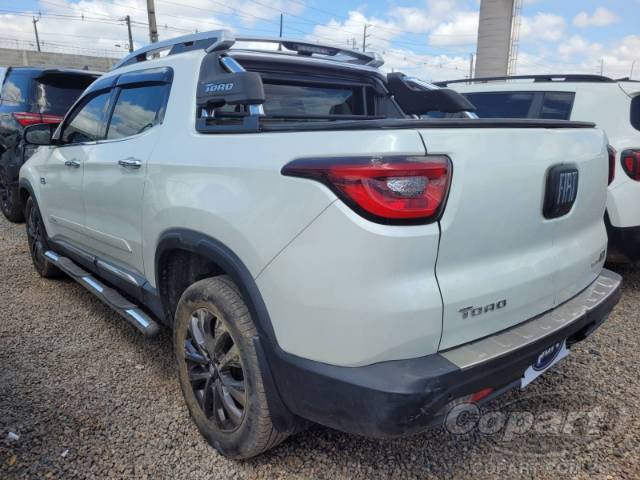 2023 FIAT TORO 