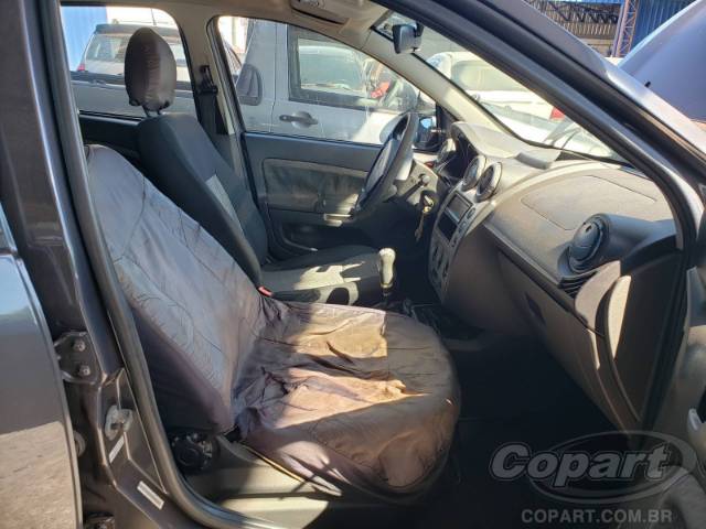 2013 FORD FIESTA 