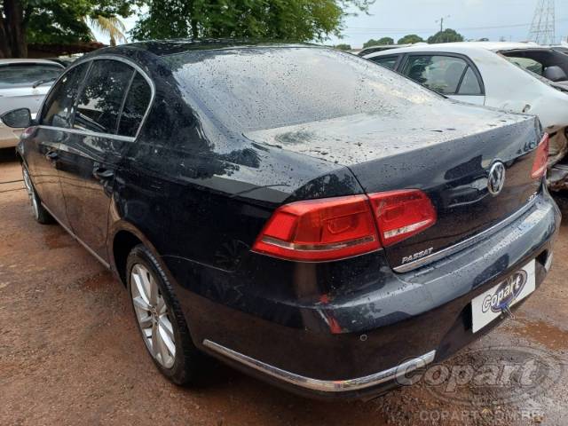 2012 VOLKSWAGEN PASSAT 