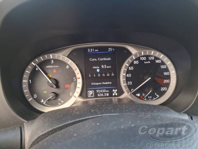 2021 NISSAN FRONTIER CD 