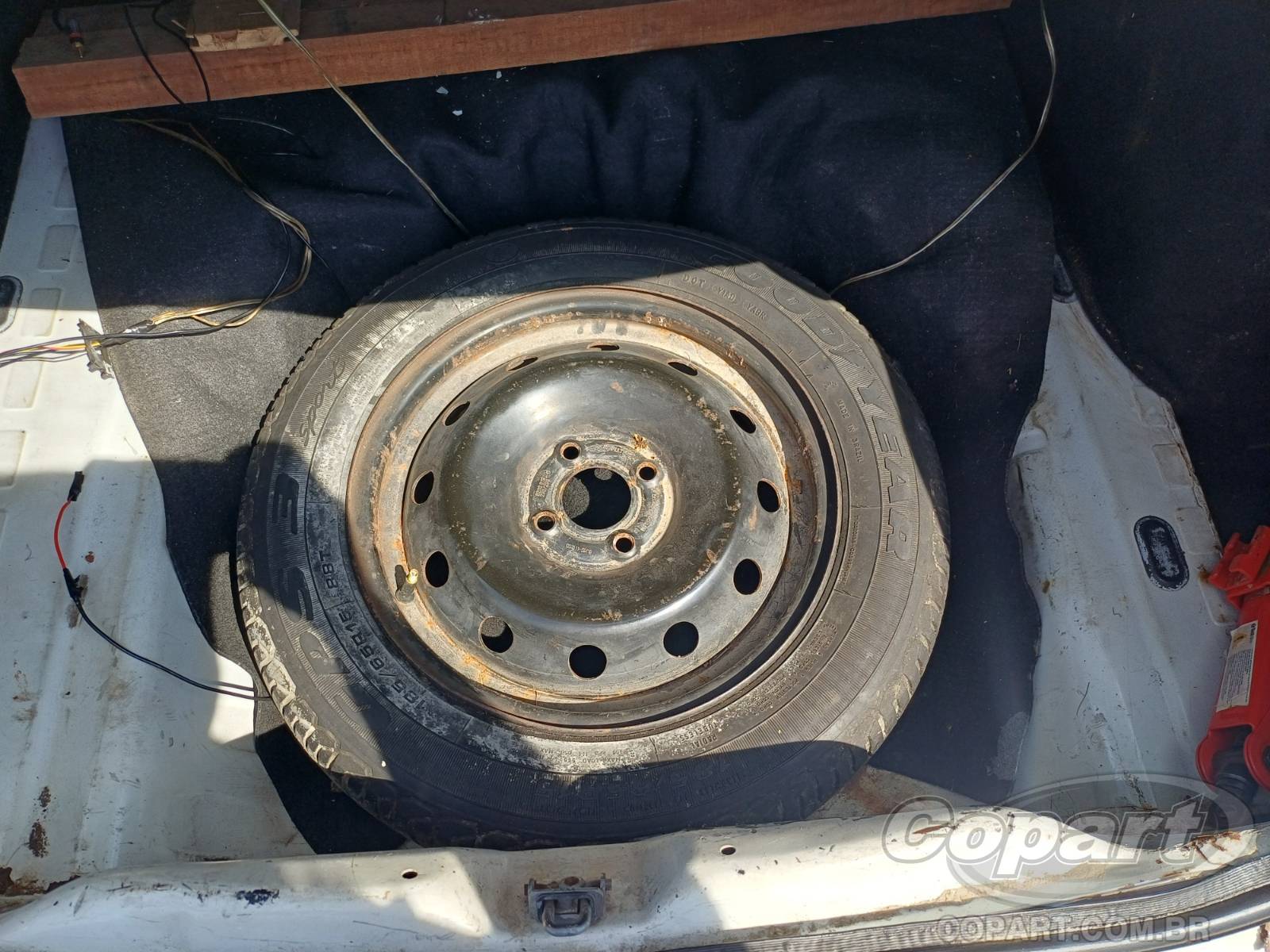 Foto 10 de 11: 2010 RENAULT LOGAN