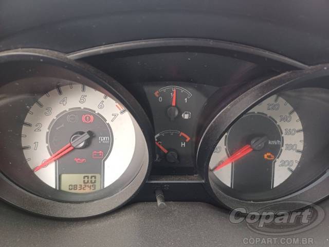 2010 FORD FIESTA 