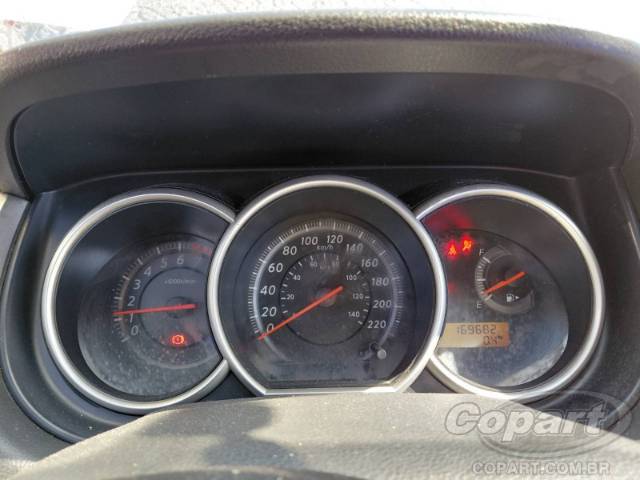 2011 NISSAN TIIDA 