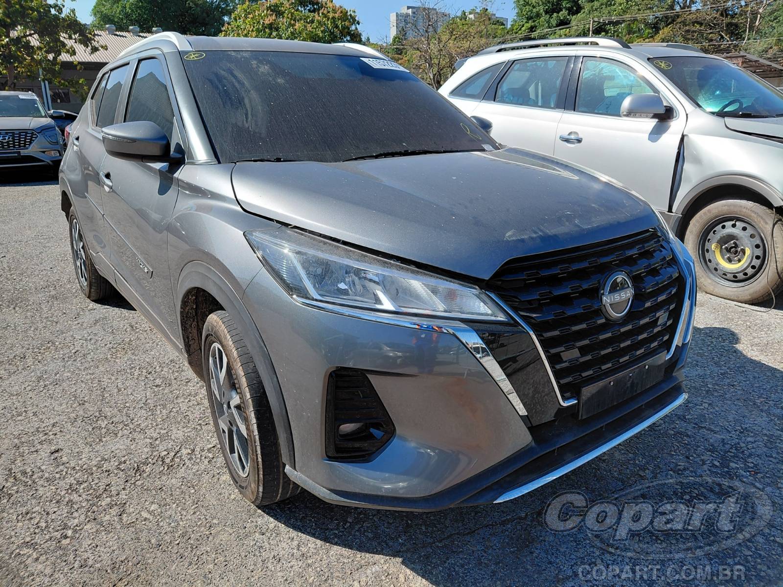 Nissan Kicks 2024 em leilão