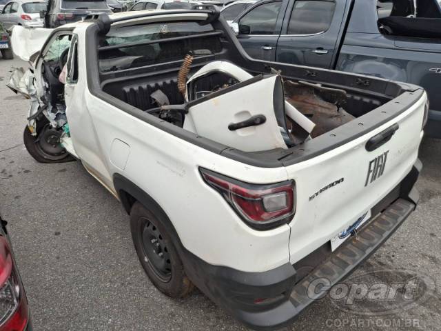 2025 FIAT STRADA 