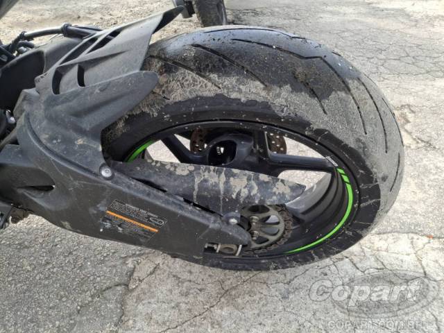 2025 KAWASAKI NINJA ZX-6R 