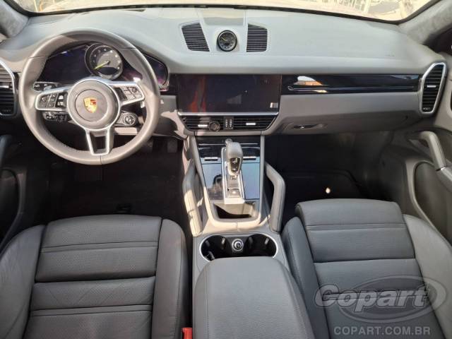 2022 PORSCHE CAYENNE 