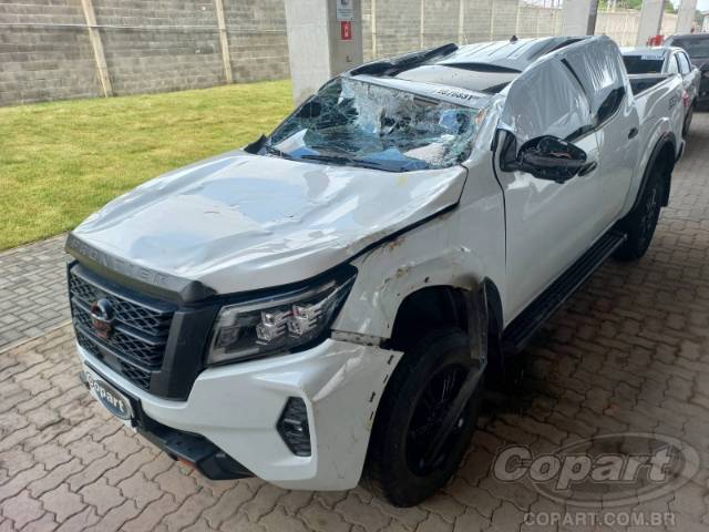 2024 NISSAN FRONTIER CD 