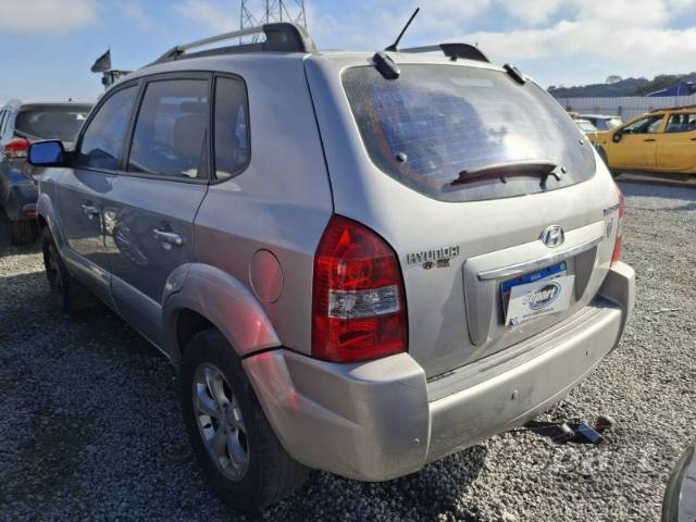 2010 HYUNDAI TUCSON 