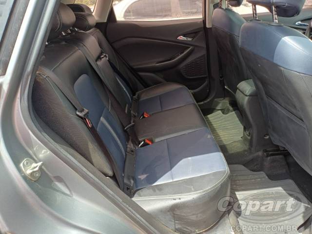 2025 CHEVROLET TRACKER 