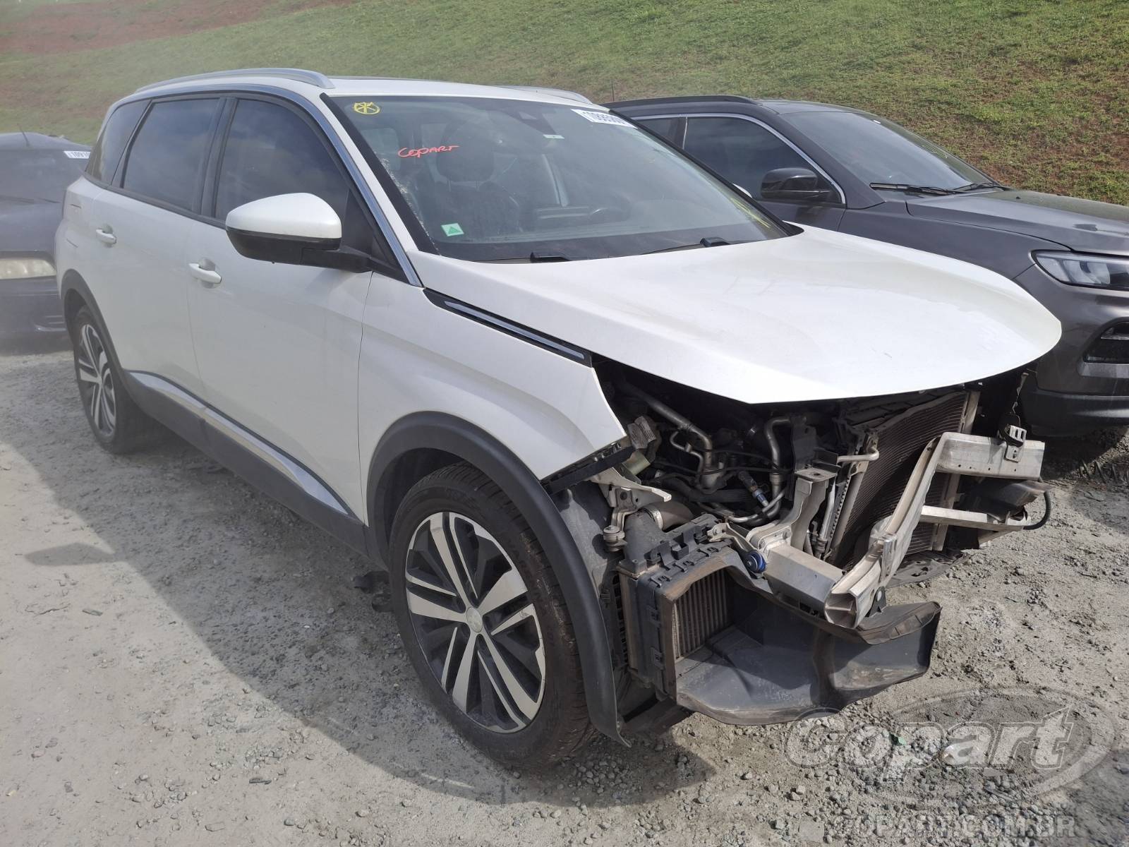 Veículo Peugeot 5008 Peugeot 5008 2019 SUV Pequeno 2019 em leilão