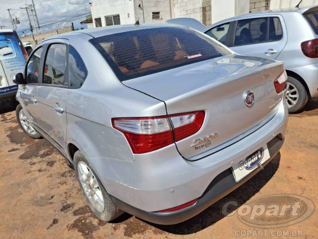 2016 FIAT GRAND SIENA 