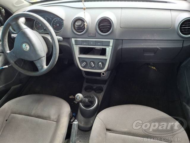 2011 VOLKSWAGEN VOYAGE 