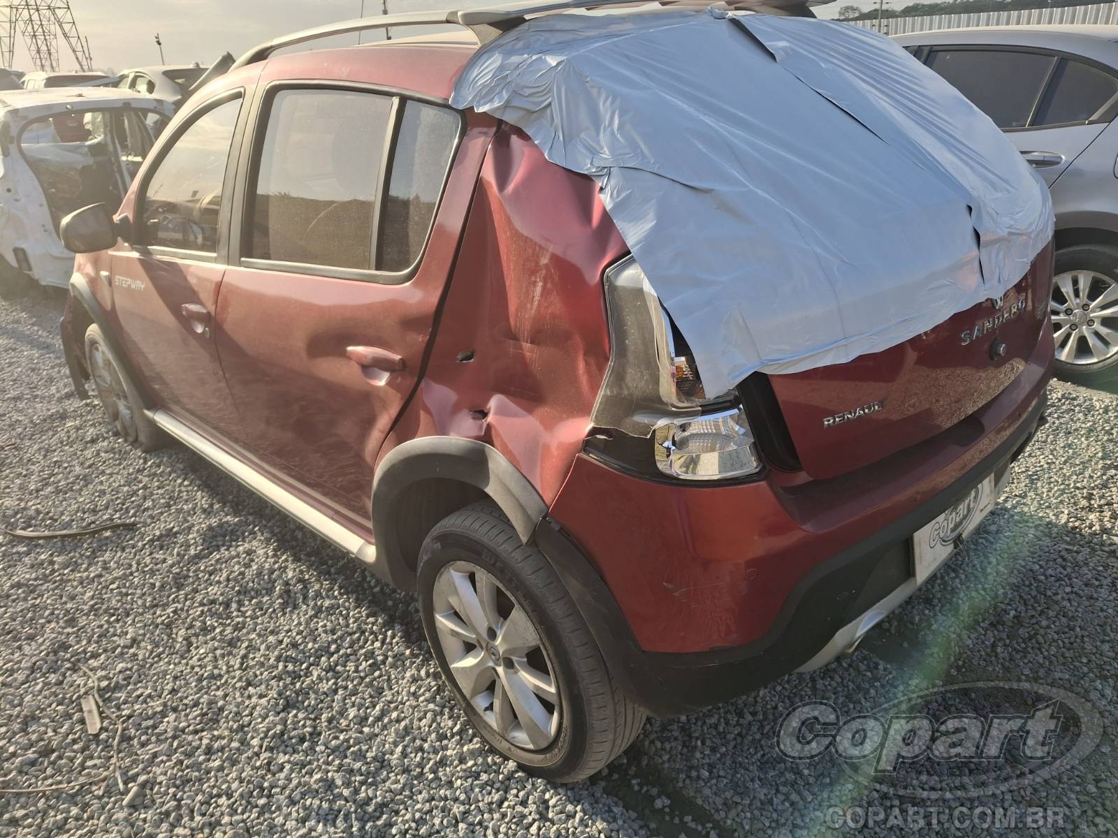 2014 RENAULT SANDERO — foto 3 de 13