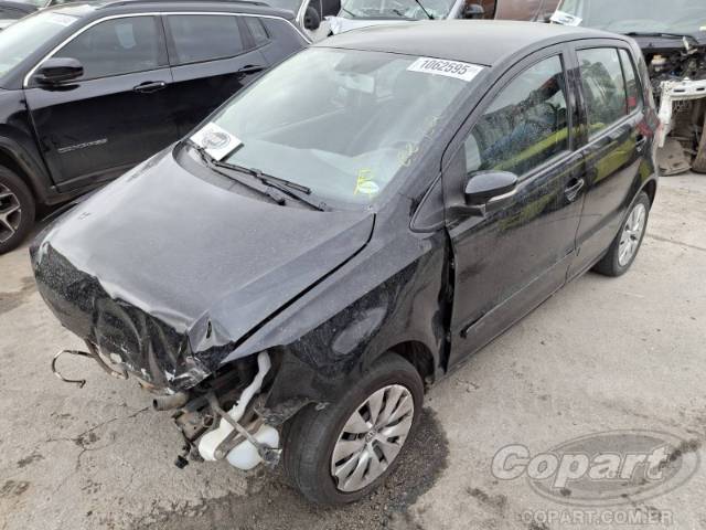 2015 VOLKSWAGEN FOX 