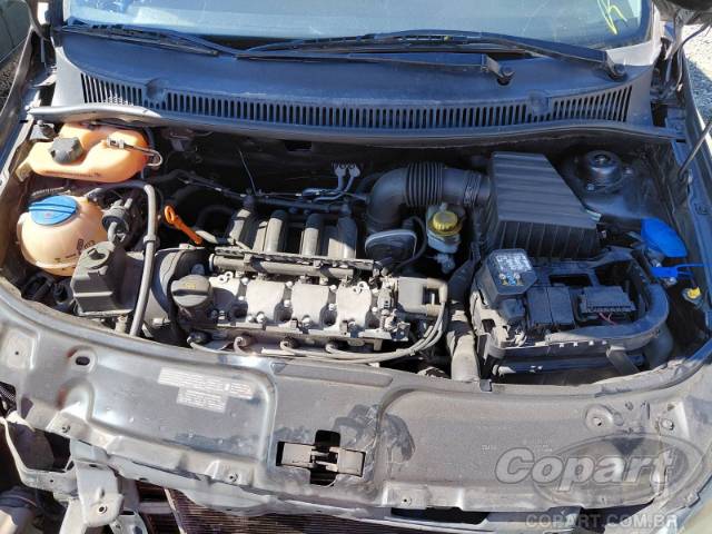 2010 VOLKSWAGEN FOX 