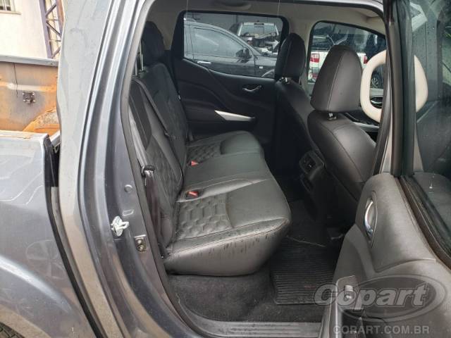 2024 NISSAN FRONTIER CD 