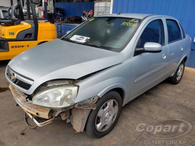 2011 CHEVROLET CORSA SEDAN 