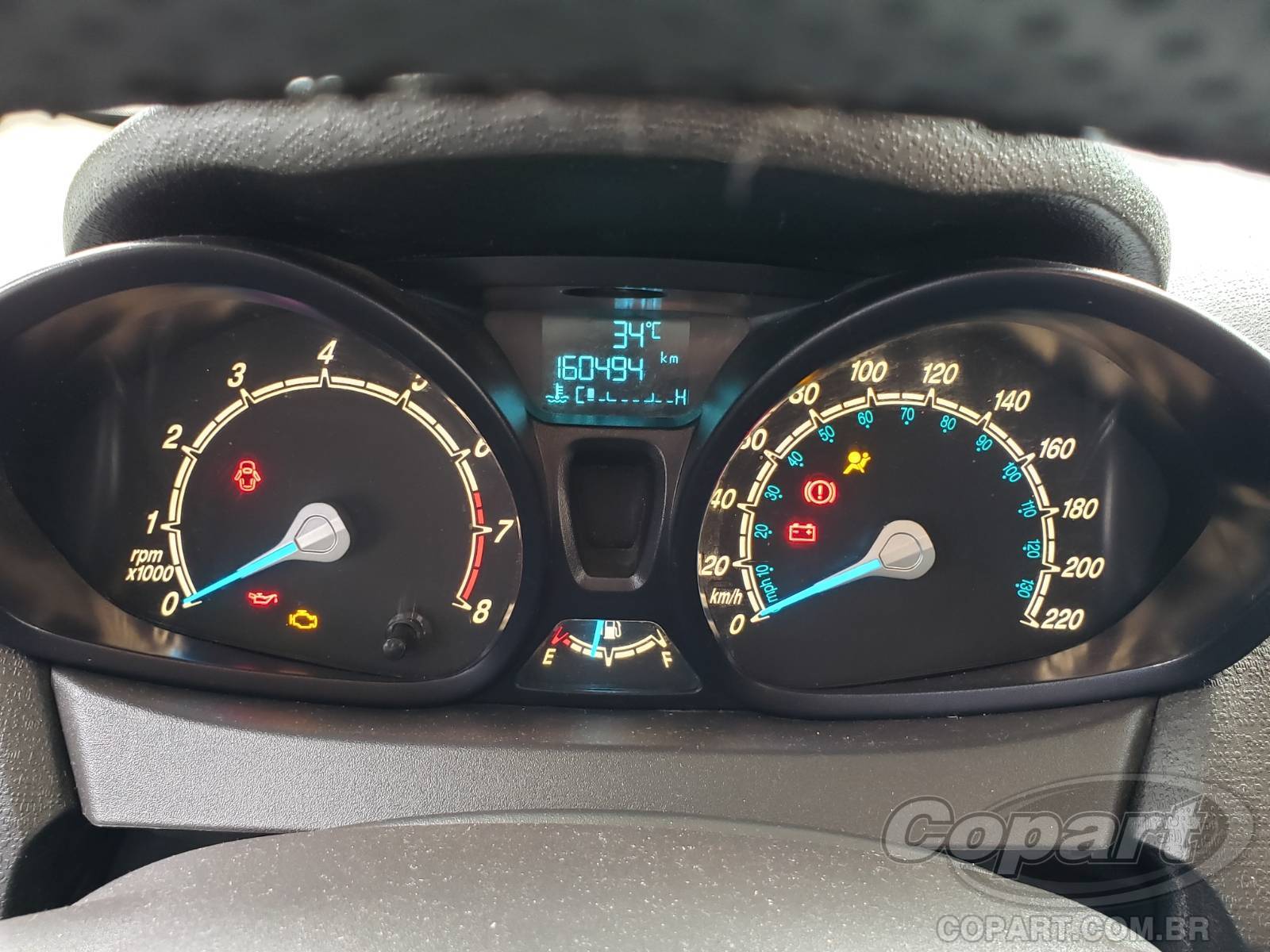 Foto 8 de 13: 2014 FORD FIESTA SEDAN