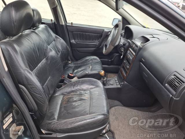2005 CHEVROLET ASTRA SEDAN 
