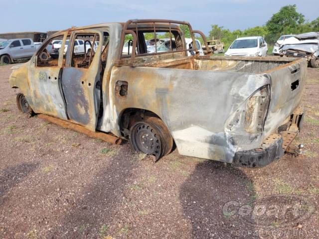 2021 TOYOTA HILUX CD 