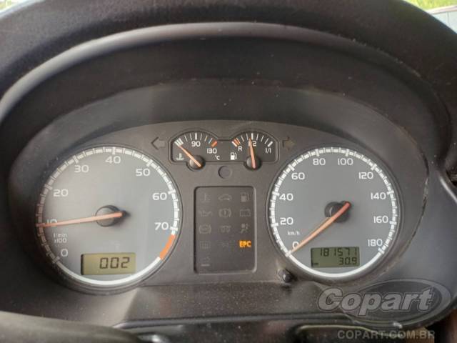 2002 VOLKSWAGEN GOL 