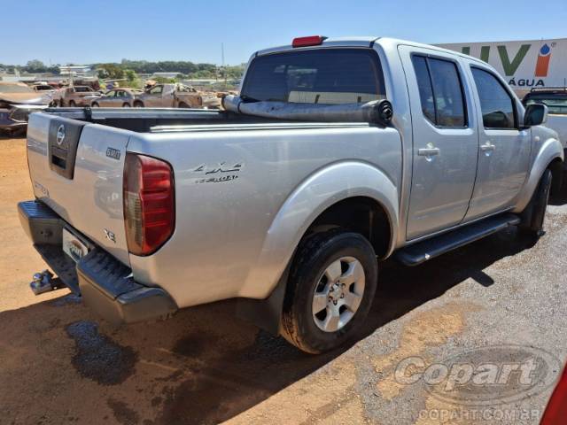 2010 NISSAN FRONTIER CD 