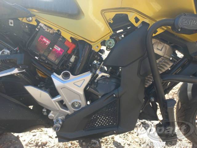 2024 HONDA CB 300F 