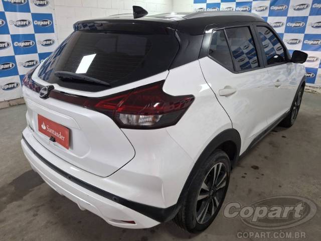 2023 NISSAN KICKS 