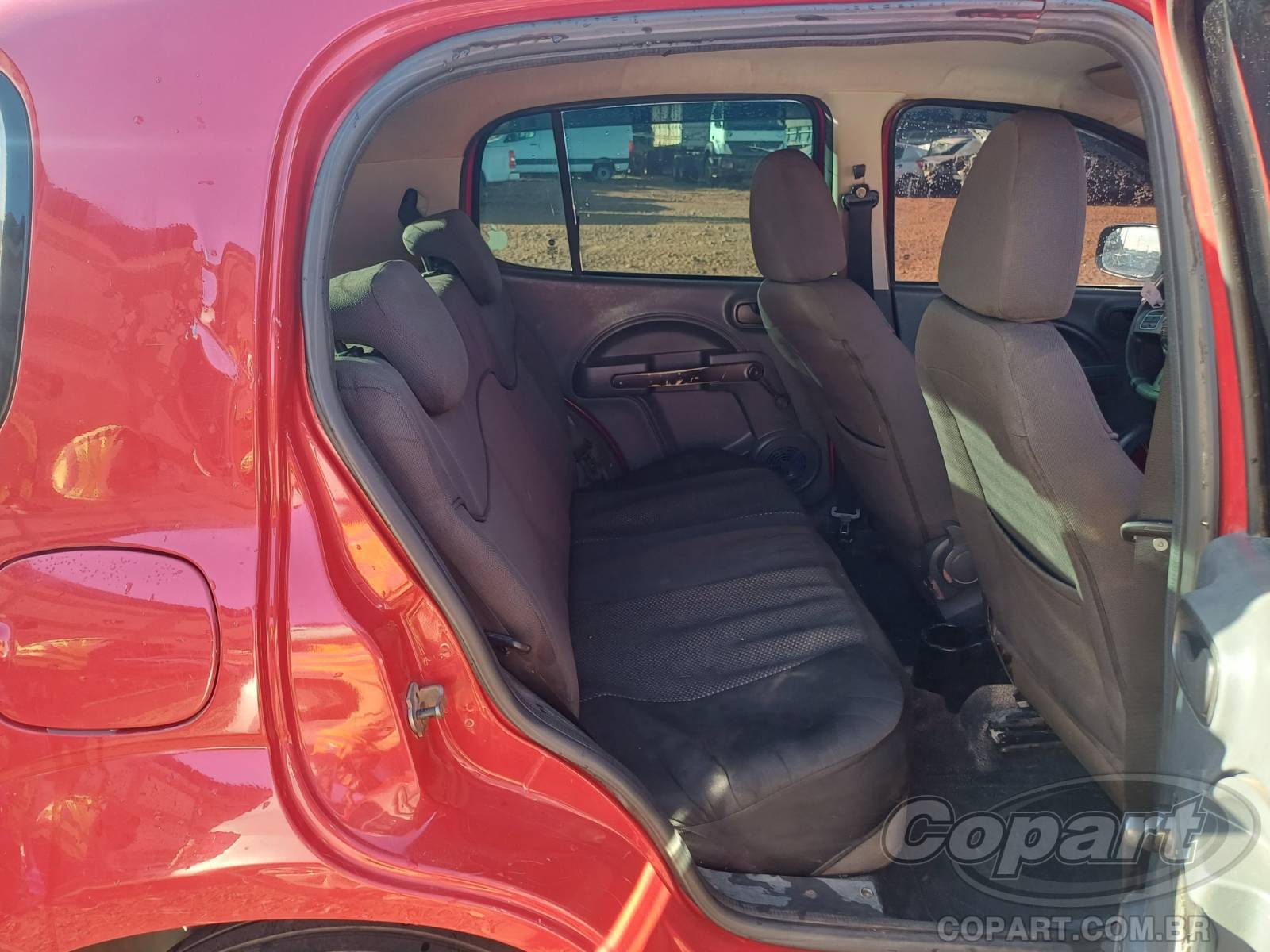 Foto 6 de 10: 2015 FIAT UNO