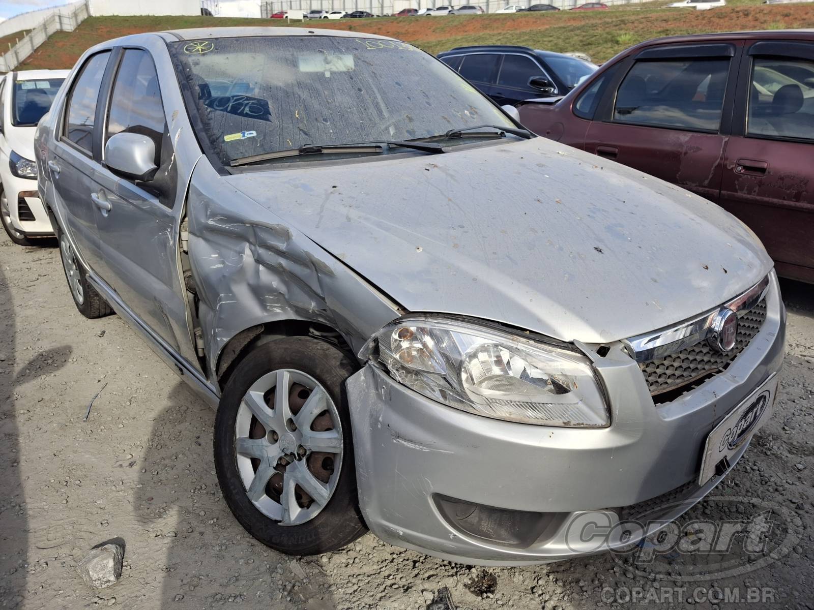 Veículo Fiat Siena FIAT SIENA EL 1.0 2014 Colisão Frontal 2014 em leilão