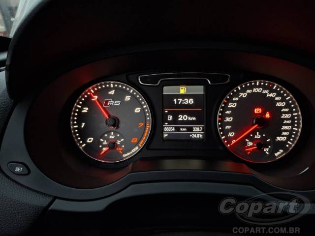 2015 AUDI RS Q3 