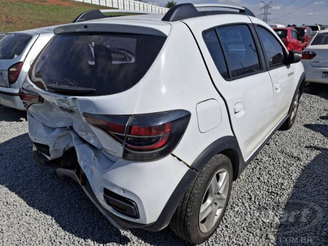 2024 RENAULT SANDERO 